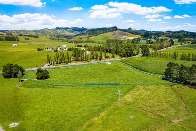 Makarau A countryside canvas awaits