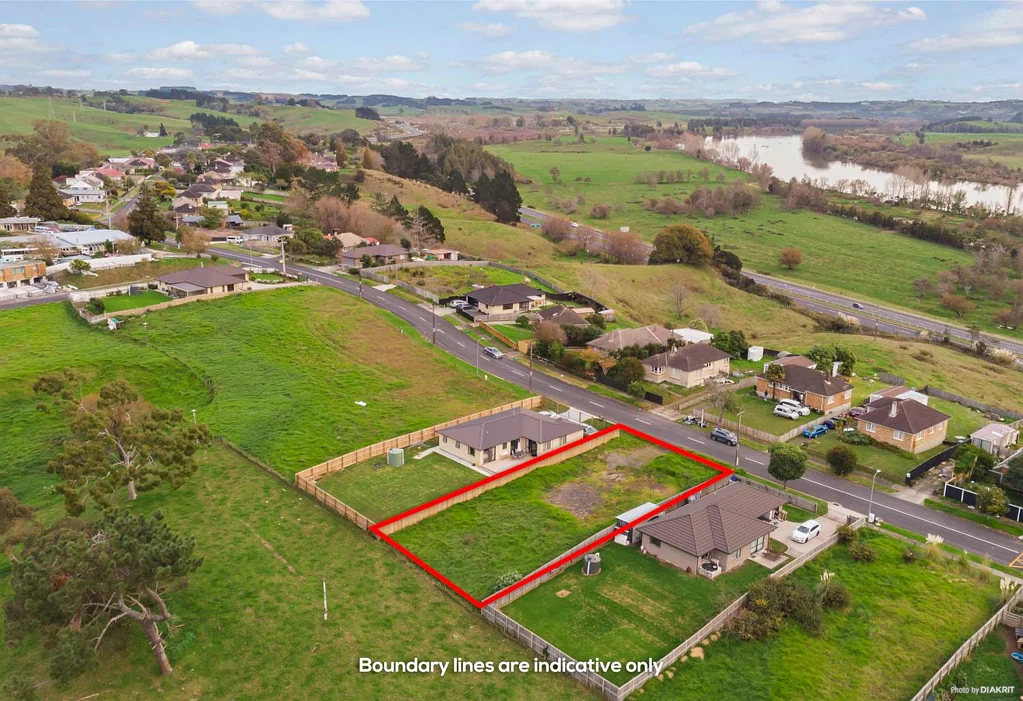 17 TE PUEA AVENUE, Meremere, Waikato District