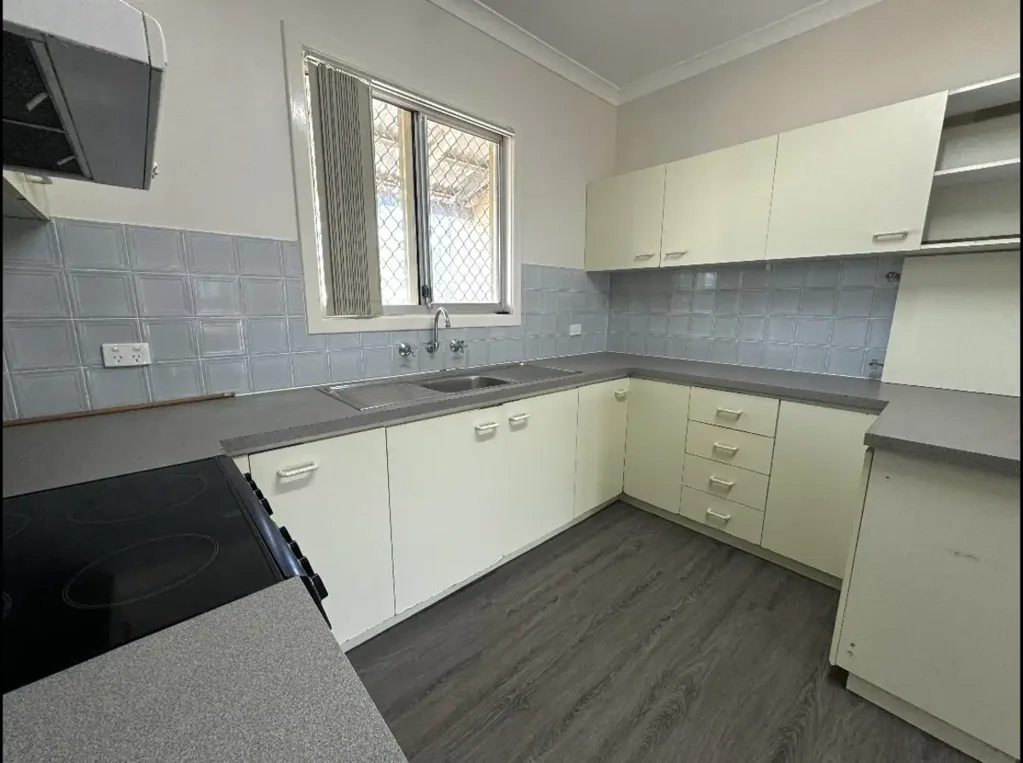 South Hedland 6غرفة نوم TWO DWELLINGS ON ONE MASSIVE TITLE – ONE NOT TO MISS
