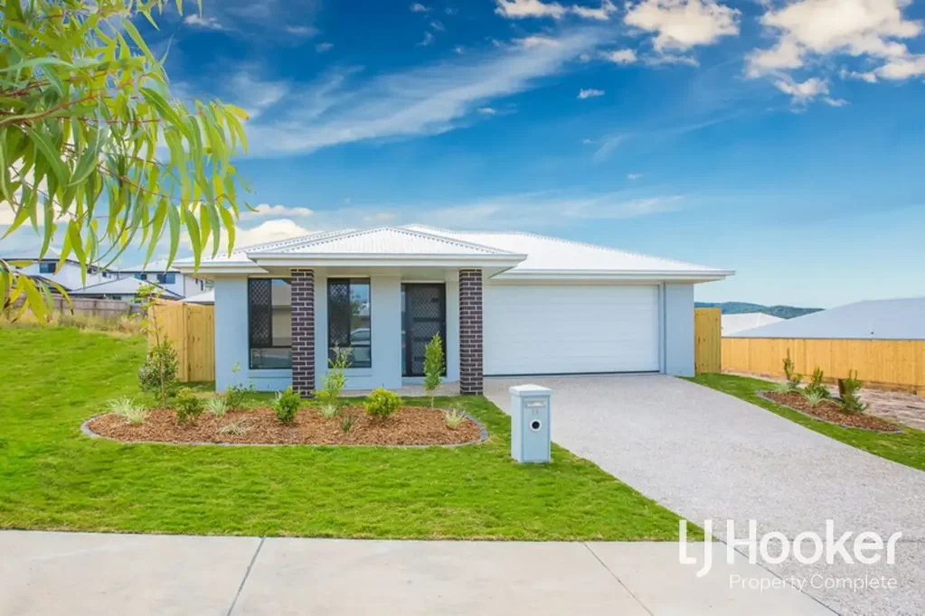 Beautiful Family Home with a Big Yard!