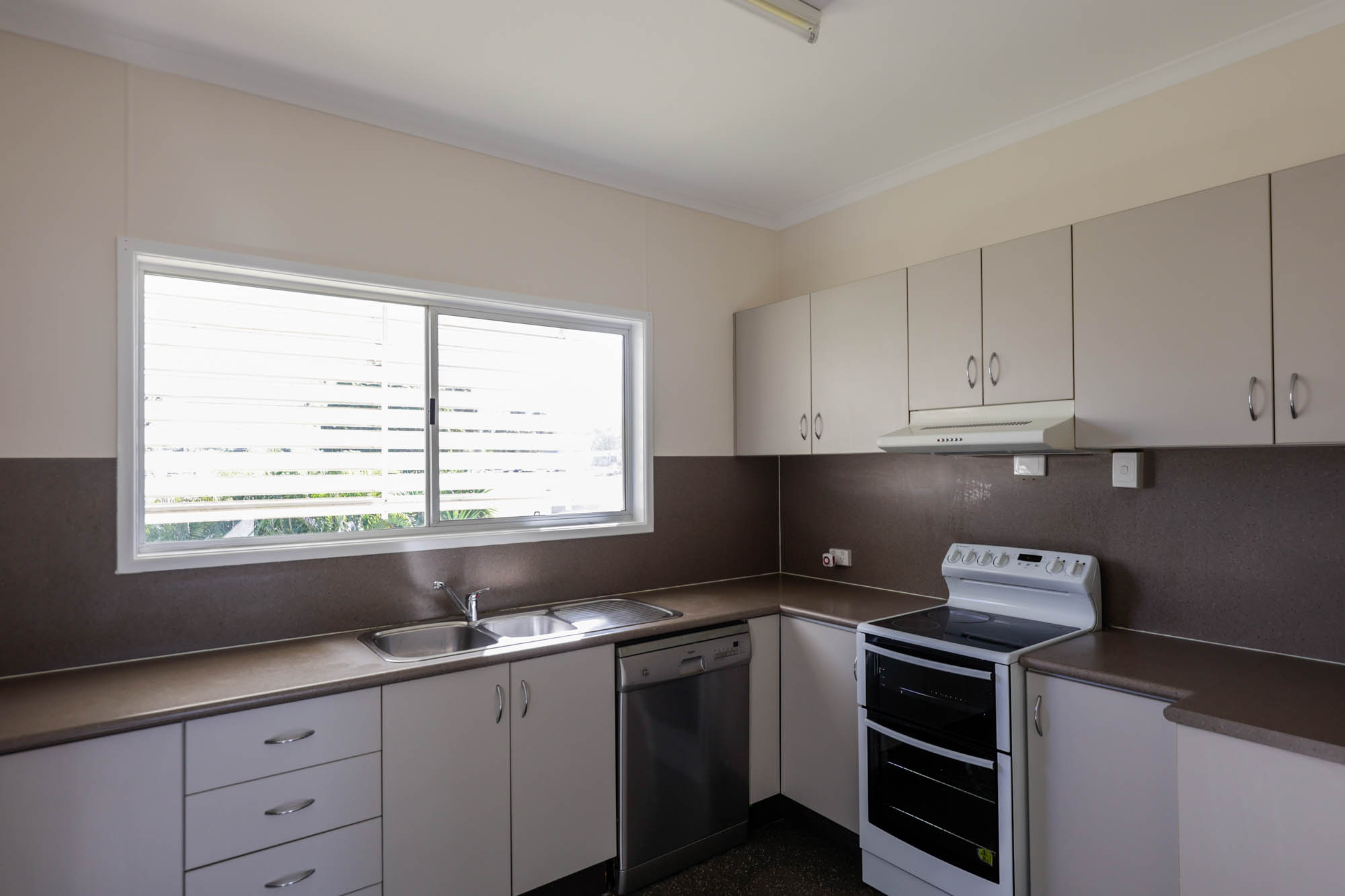 79 MCCOOL ST, MORANBAH QLD 4744, 0 habitaciones, 0 baños, House