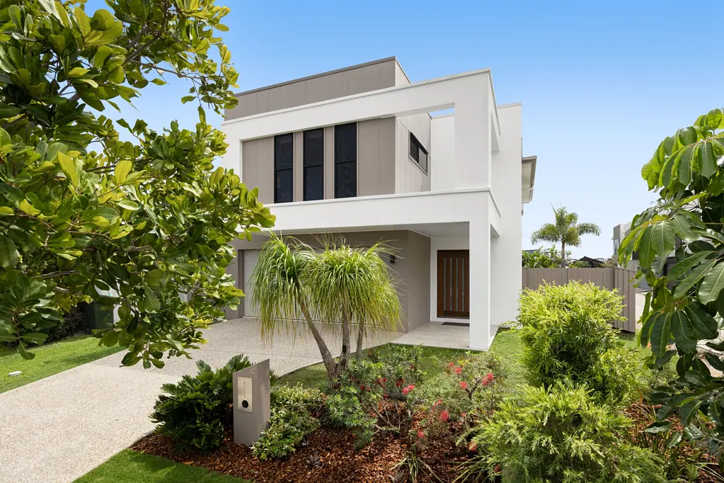 4 Triumph Street, Birtinya, QLD 4575