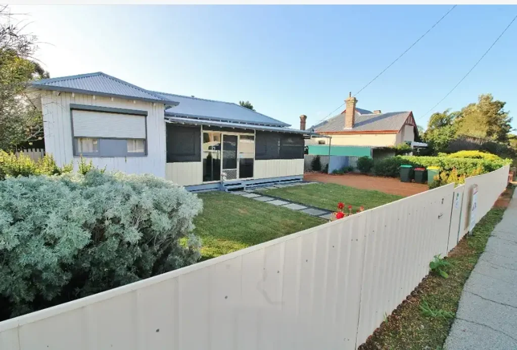 Wagin 3બેડરૂમ BIG BLOCK, BIG SHED & ROOM FOR ALL THE TOYS!