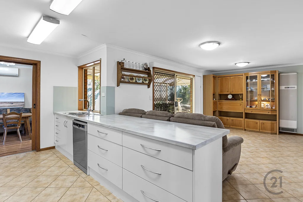 2 Viney Court, Hackham, SA 5163