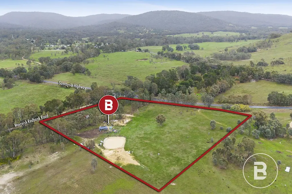 Redbank 1房  Simple Off-Grid Living With Amazing Backdrop. Approx. 8.1 Acres