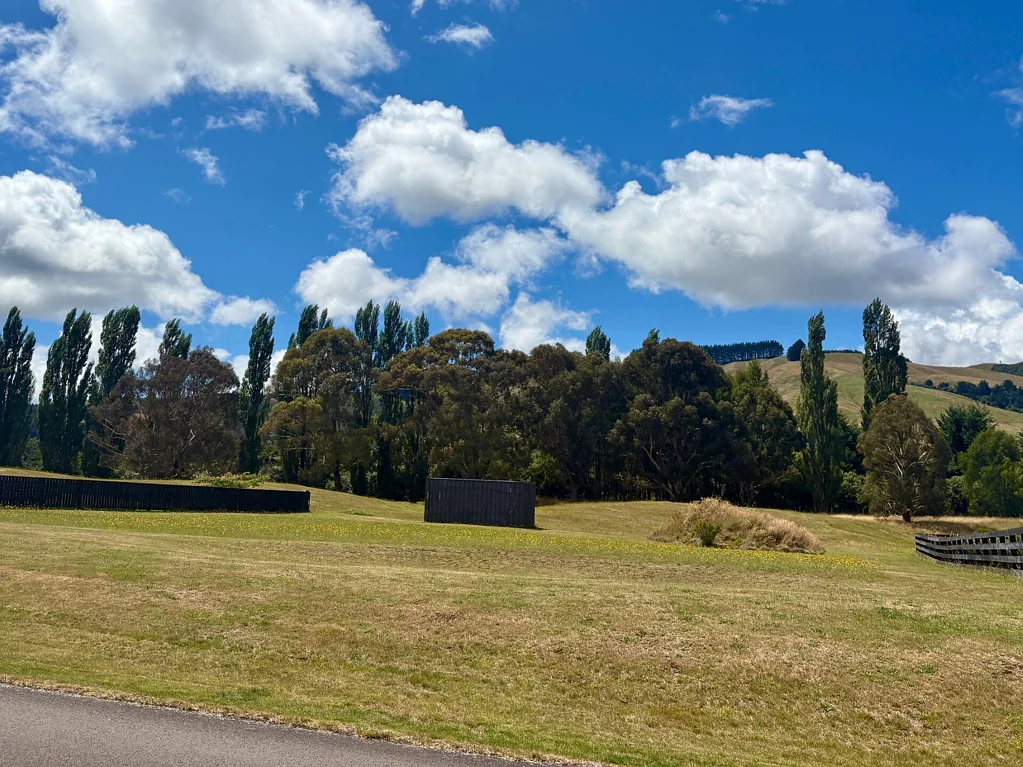 Kinloch Golfing,  Boating, Biking – Come to Kinloch