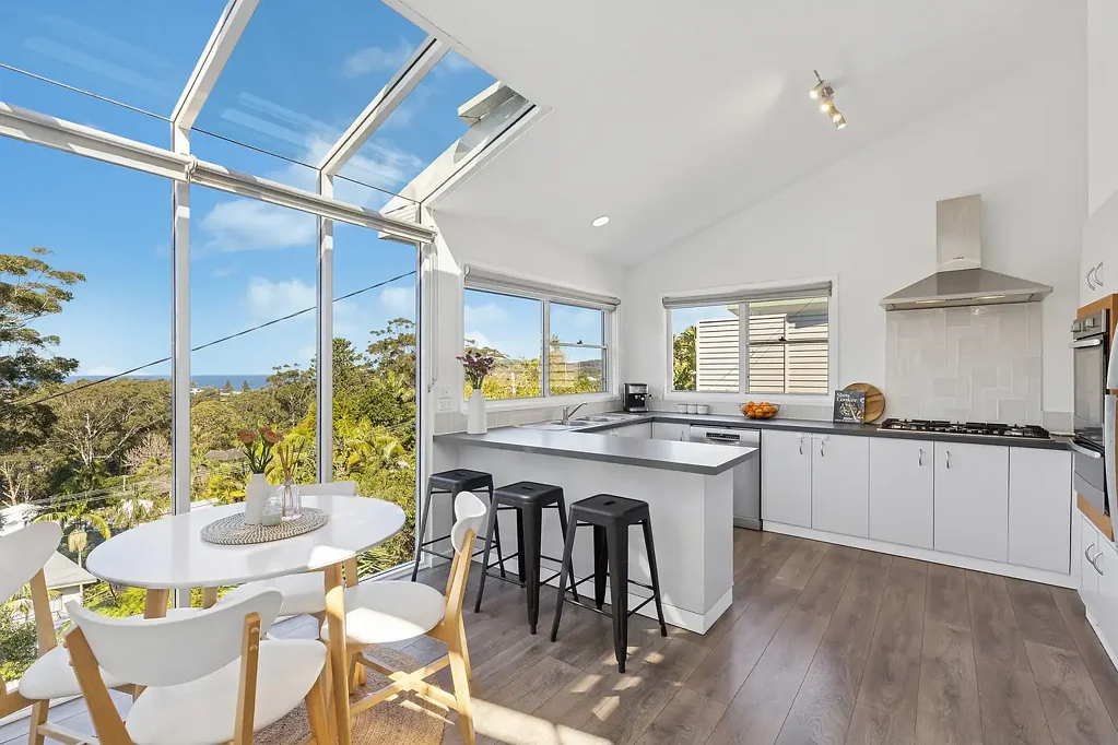 North Avoca 4房  Comfortable coastal living