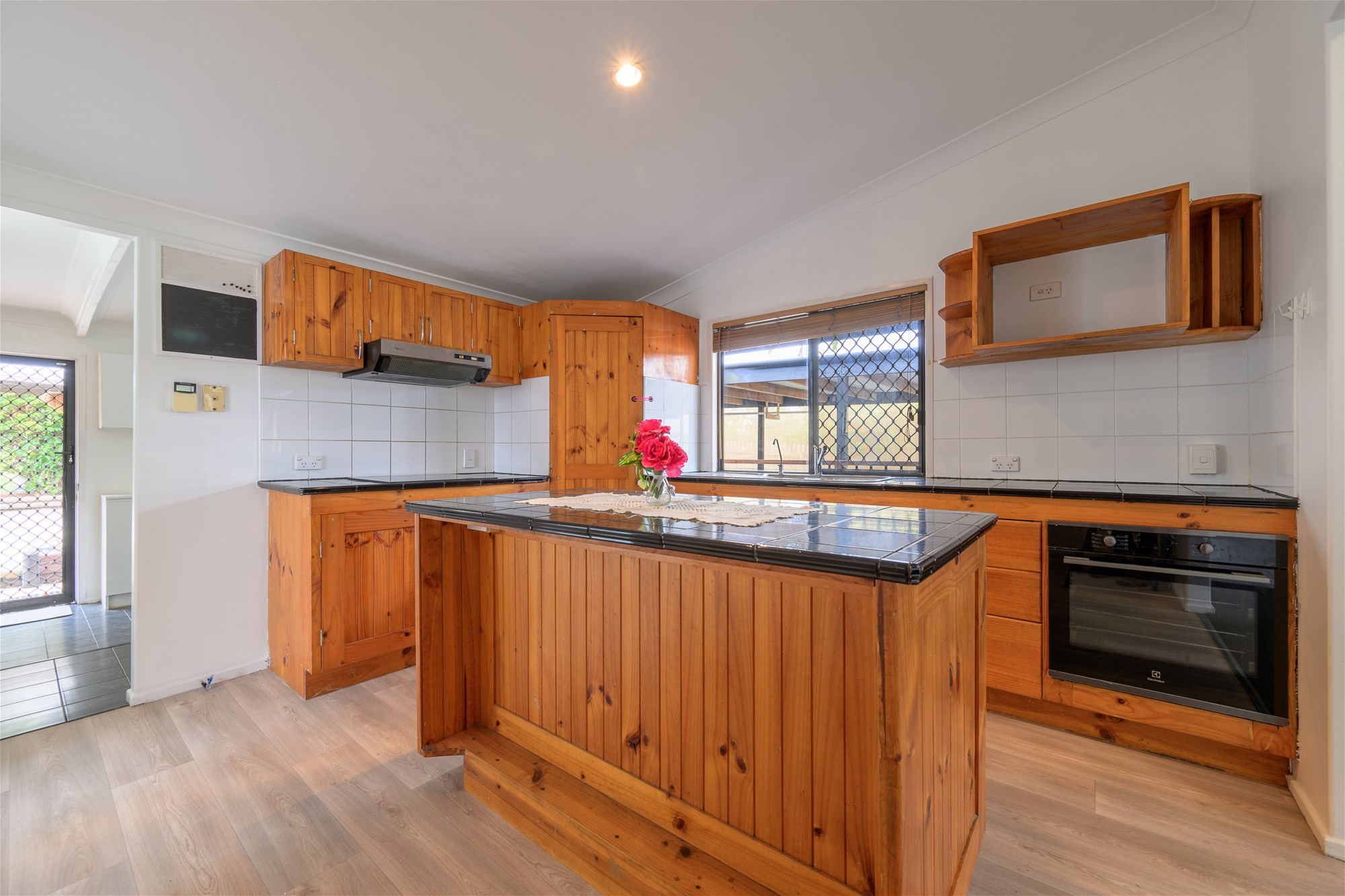 29 FRENCH ST, SOUTH GLADSTONE QLD 4680, 0部屋, 0バスルーム, House