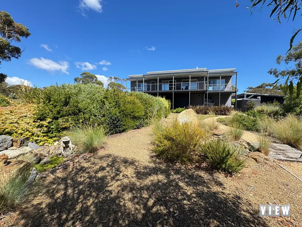 Beaumaris 3 Bedroom A Coastal Sanctuary with Unmatched Features!