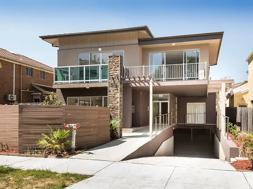 Modern 2 Bedroom Apartment In A Prime Location!!!