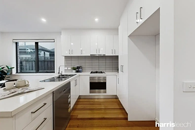 7/5-7 Downs St, Pascoe Vale, VIC 3044, 3 રૂમ, 1 બાથરૂમ, Townhouse