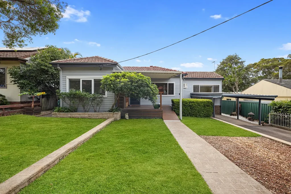 105 Waratah Street, Kirrawee, NSW 2232