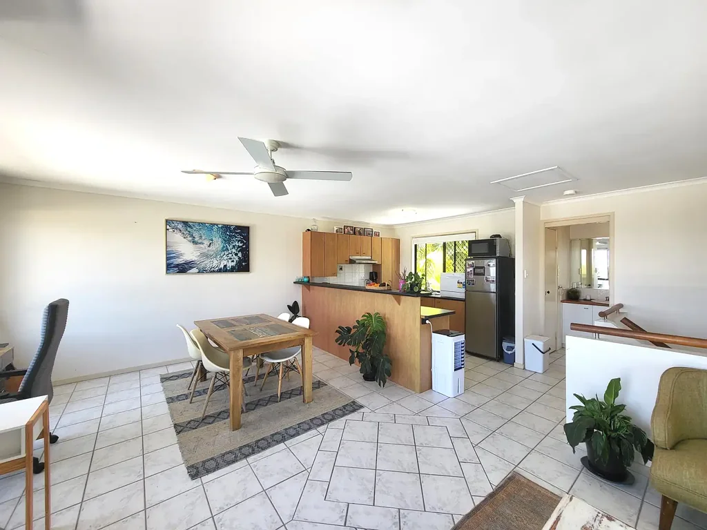 Stylish Living in Sunrise Beach