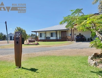 12C Edgewood Dr, Emerald, QLD 4720, 4 ਕਮਰੇ, 3 ਬਾਥਰੂਮ, House