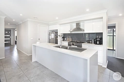 11 Caviar Court, Miners Rest