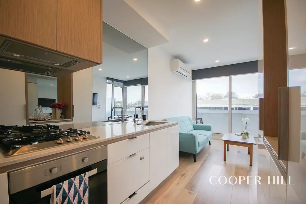 Surrey Hills 1 Bedroom Maximum Convenience, Great Value