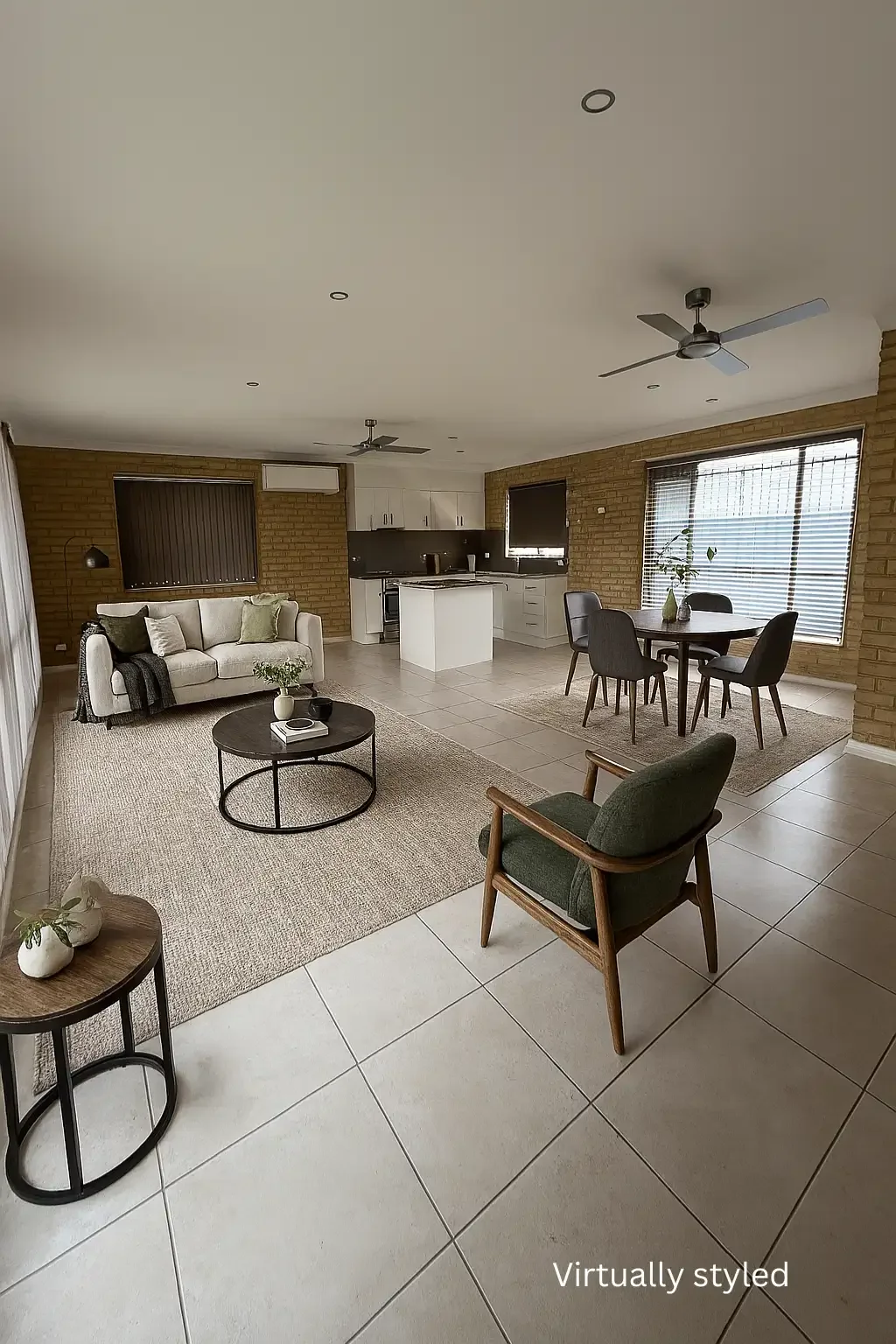 Braidwood 3房  Immaculate full brick home in one of Braidwood's most desirable streets!
