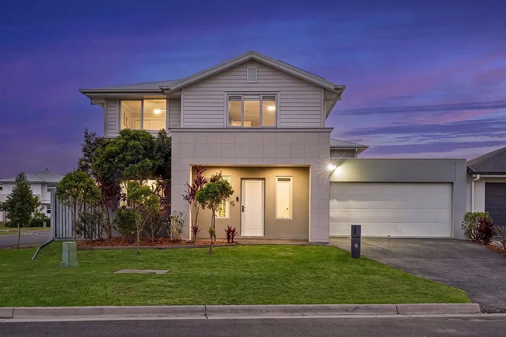 Helensvale 4Phòng ngủ Contemporary Coastal Living - Premium Corner Position Opposite the Park