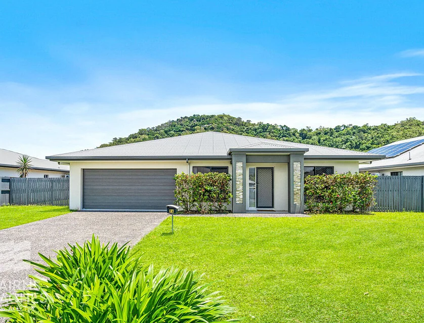 94 Roberts Drive, Trinity Beach, QLD 4879, 4 રૂમ, 2 બાથરૂમ, House