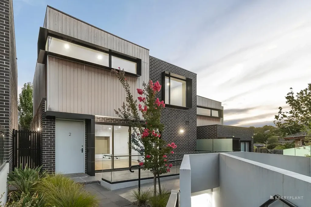 2/4 Judith Court, Doncaster, VIC 3108