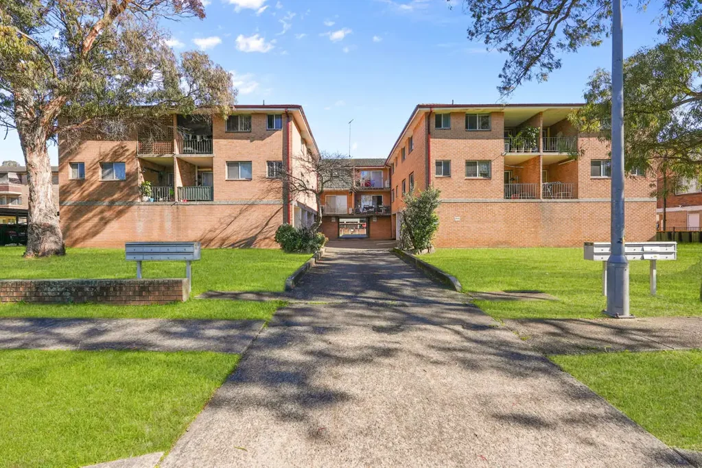 17/25 Cambridge Street, Merrylands, NSW 2160