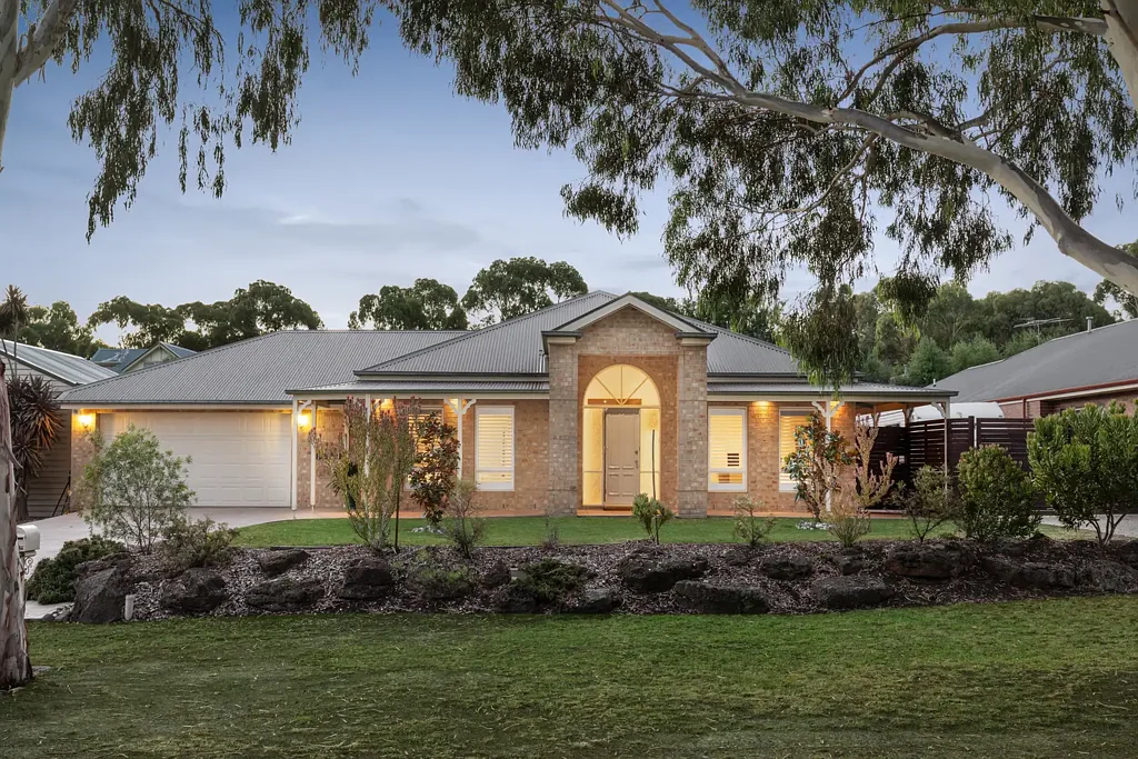 11 Rural Place, Doreen, VIC 3754