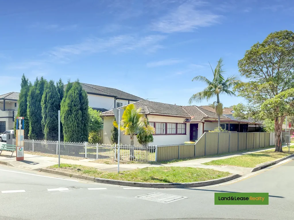 Three Bedroom House + Two Bedroom granny flat For rent at Greenacre