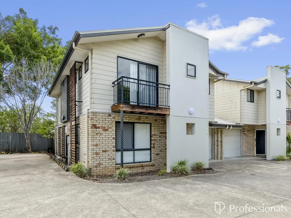 Eagleby 3 Bedroom Spacious Living Across Two Levels