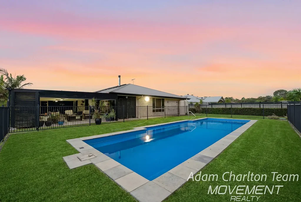 Elimbah 3Habitaciones Acreage Living with the Ultimate Shed & Pool