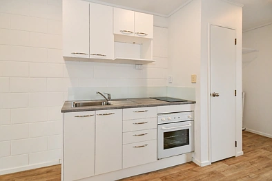 Close to Train, Shops, Lagoon + Fully Renovated