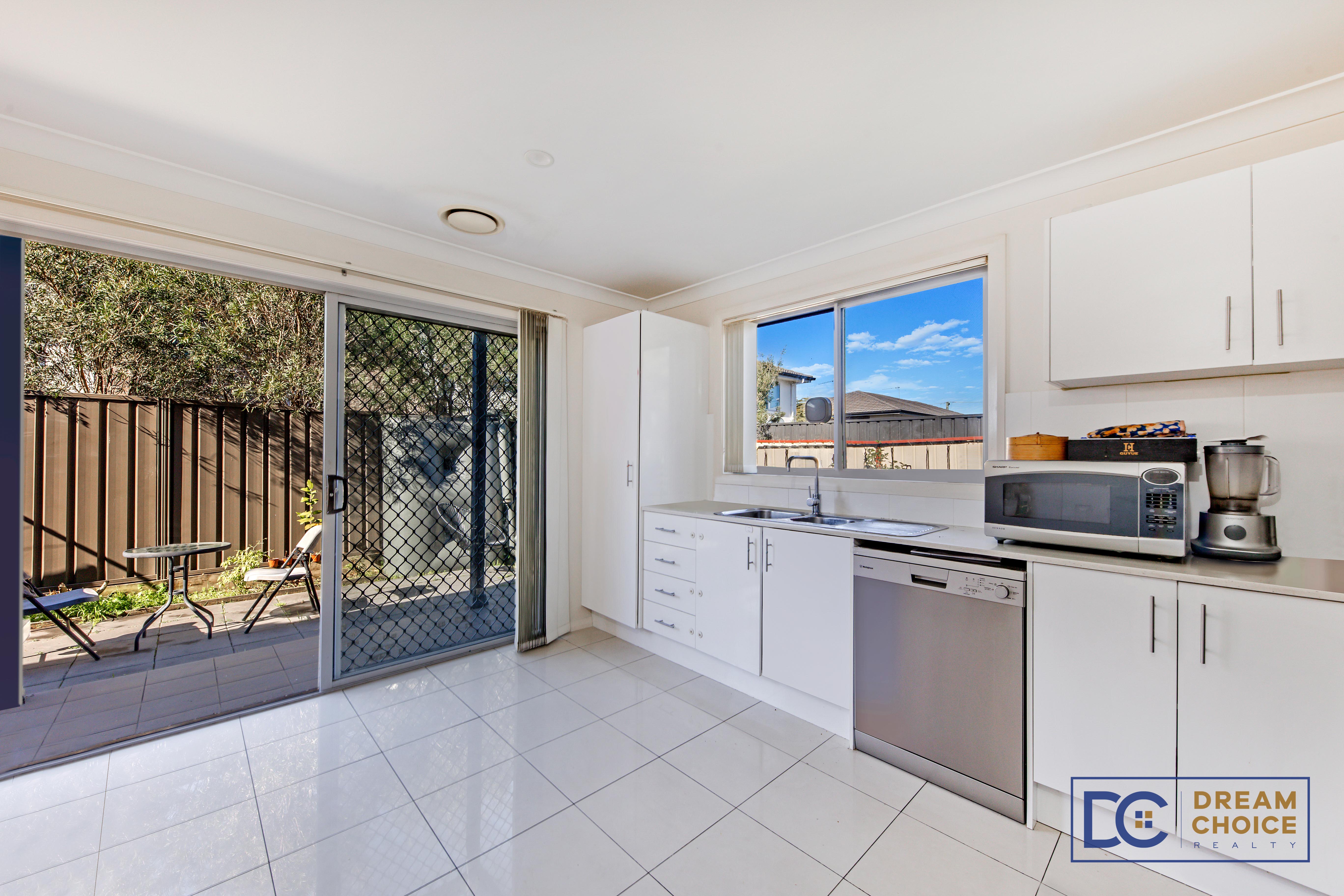 UNIT 7 26 JOSEPH ST, KINGSWOOD NSW 2747, 0 غرف, 0 حمامات, Townhouse