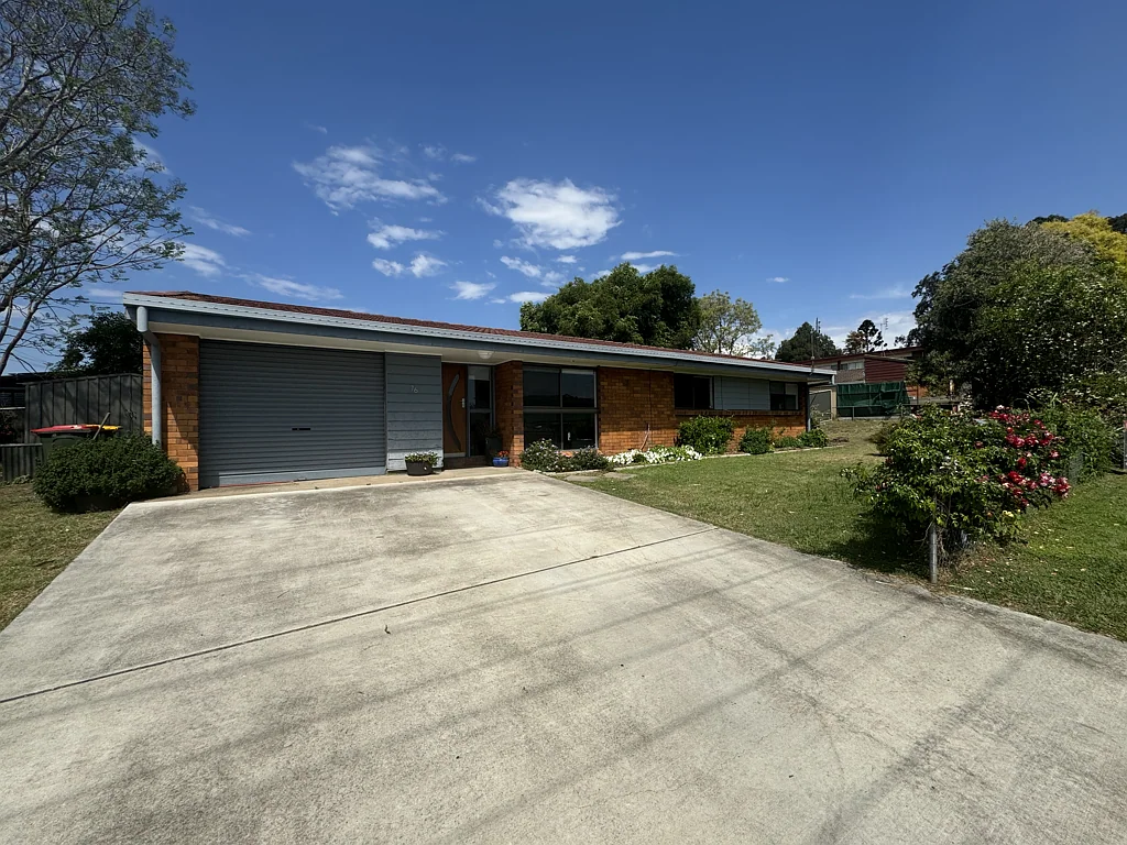 76 Cairns Street, Nanango, QLD 4615