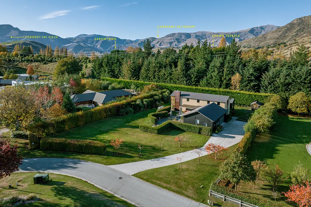 Dalefield/Wakatipu Basin 5Moenga Luxury, Space and Lifestyle