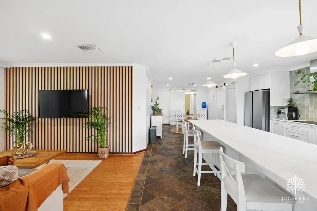 Jane Brook 5બેડરૂમ Space, Style & Views in the Heart of Jane Brook