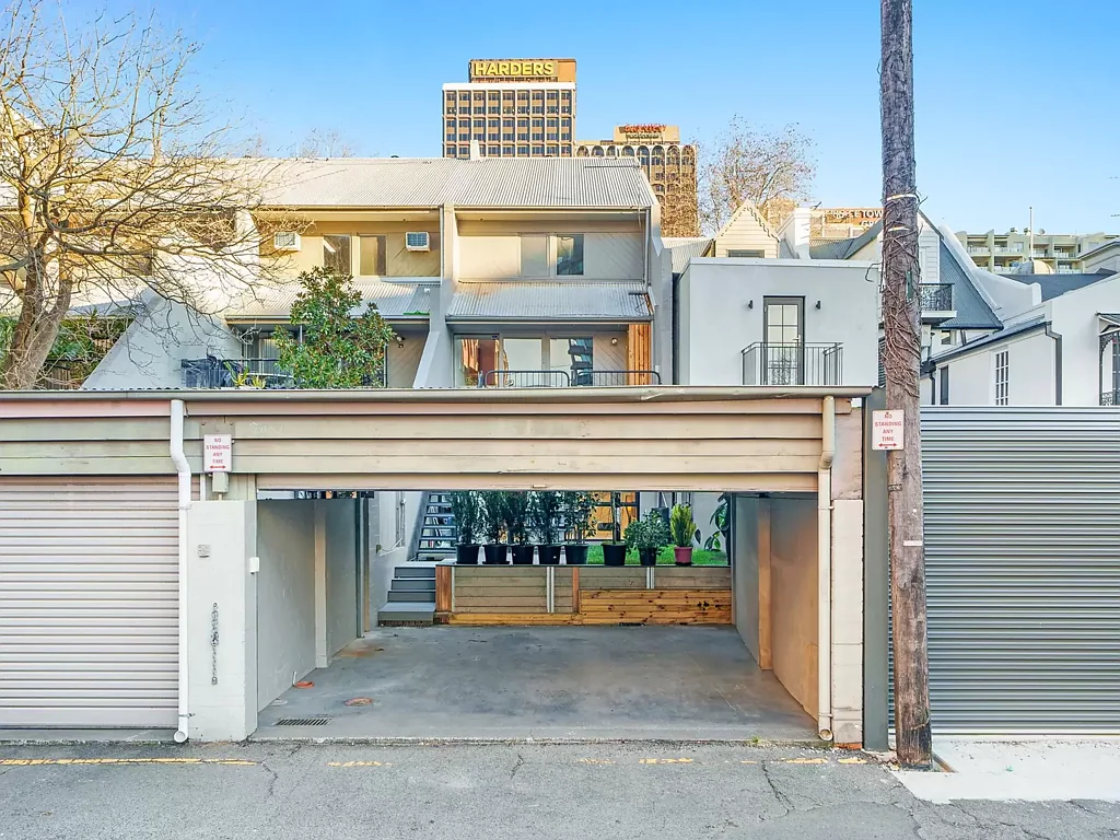 Woolloomooloo 3 Slaapkamer Elegant 5.5m Wide Victorian Terrace With North-Facing Rear & Inner-City Versatility