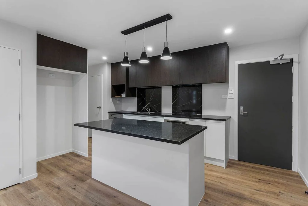Papakura 2房  Vendors Moved Overseas - Must Sell!