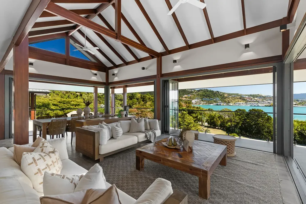Mandalay 4Kwarto Whitsunday Architectural Masterpiece - First Time Offered | 4 Bed | 4 Bath | 8,475m² | Pool