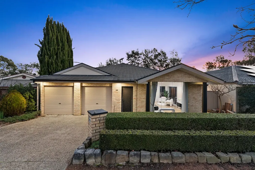 Ngunnawal 3Phòng ngủ Golfside Lifestyle Awaits