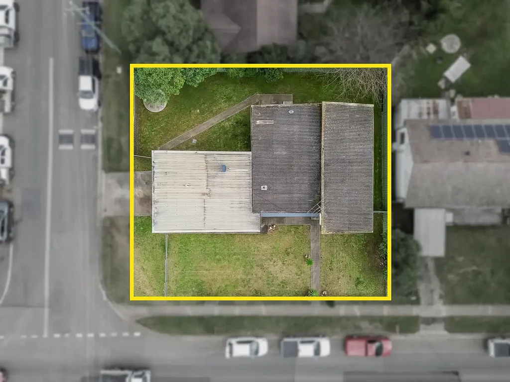 Austral 3Zimmer R3 Zoned Corner Block - Exceptional Opportunity in the Heart of Austral