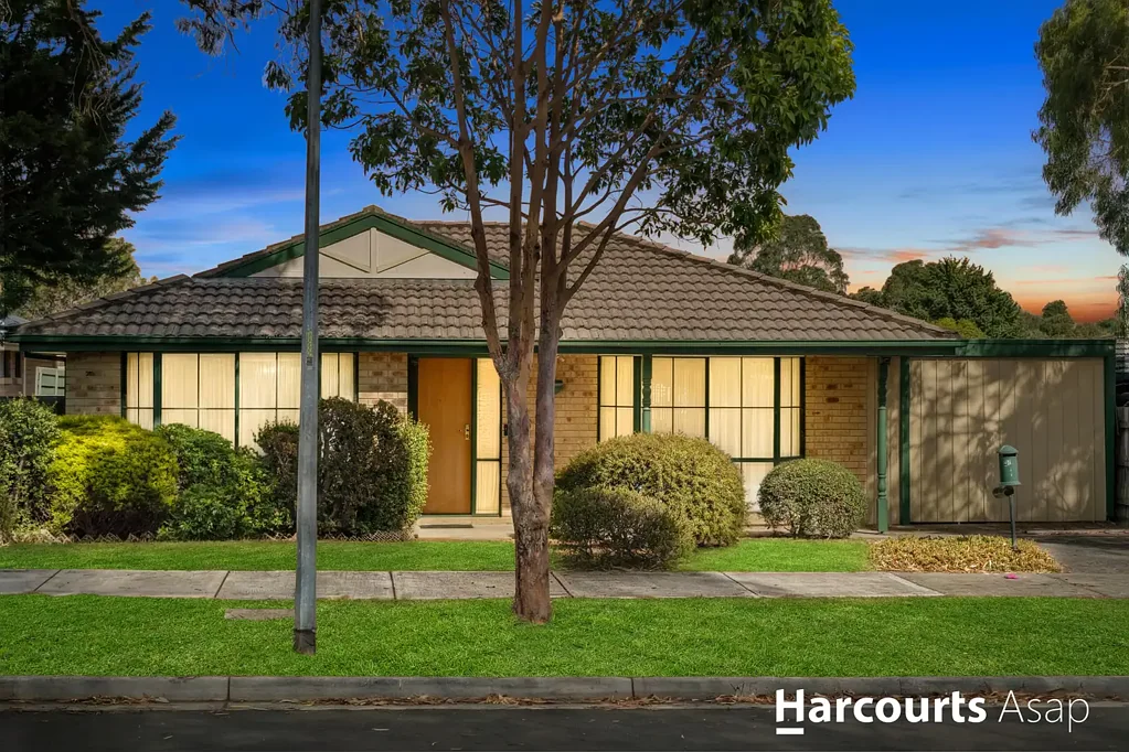 7 Raffindale Crescent, Cranbourne West, VIC 3977