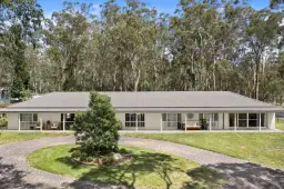 11 DURHAM GR, Wallalong