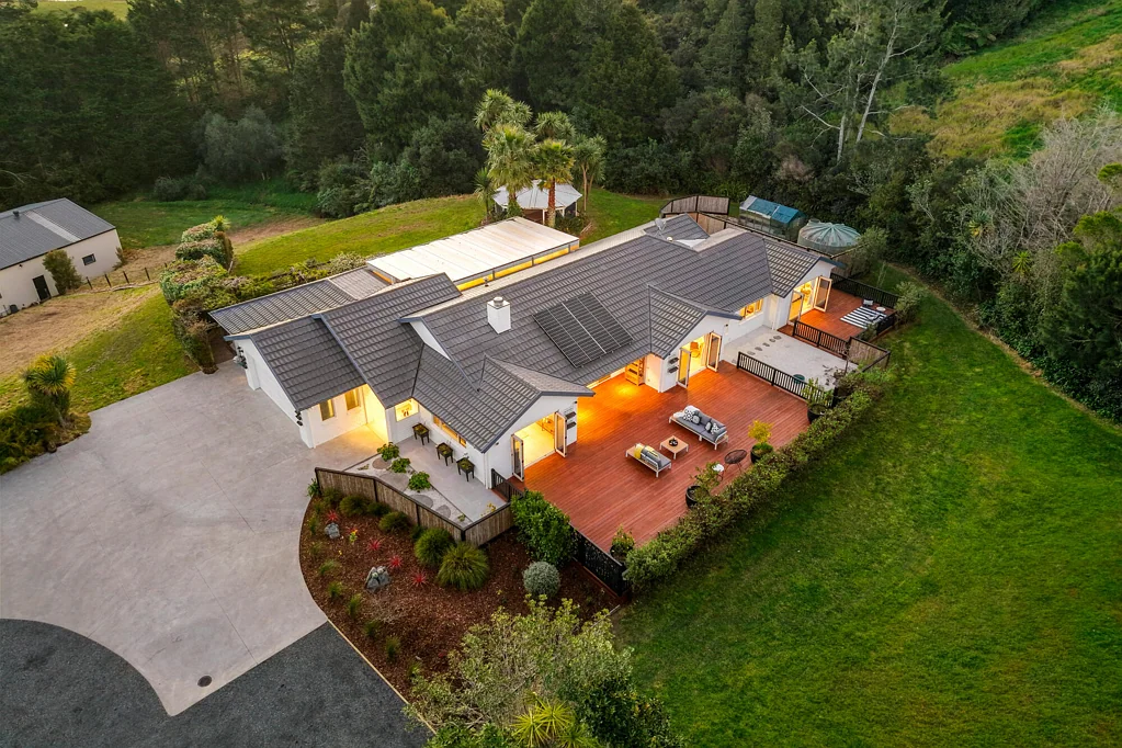 Wainui 4房  LIFE ON A DIFFERENT SCALE
