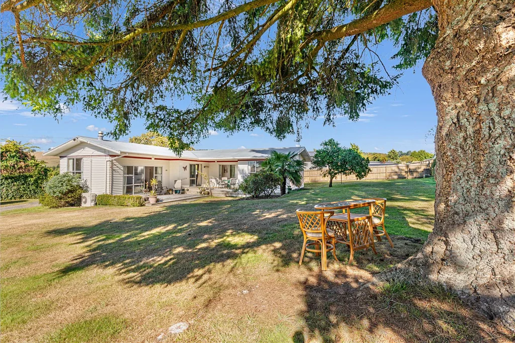 Pukehangi 3Moenga Same Owners From New in 1973