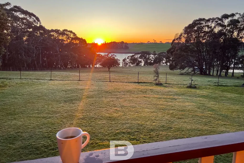 Lauriston 2Phòng ngủ A Secluded 45-Acre approx. Property Overlooking the Beautiful Malmsbury Reservoir