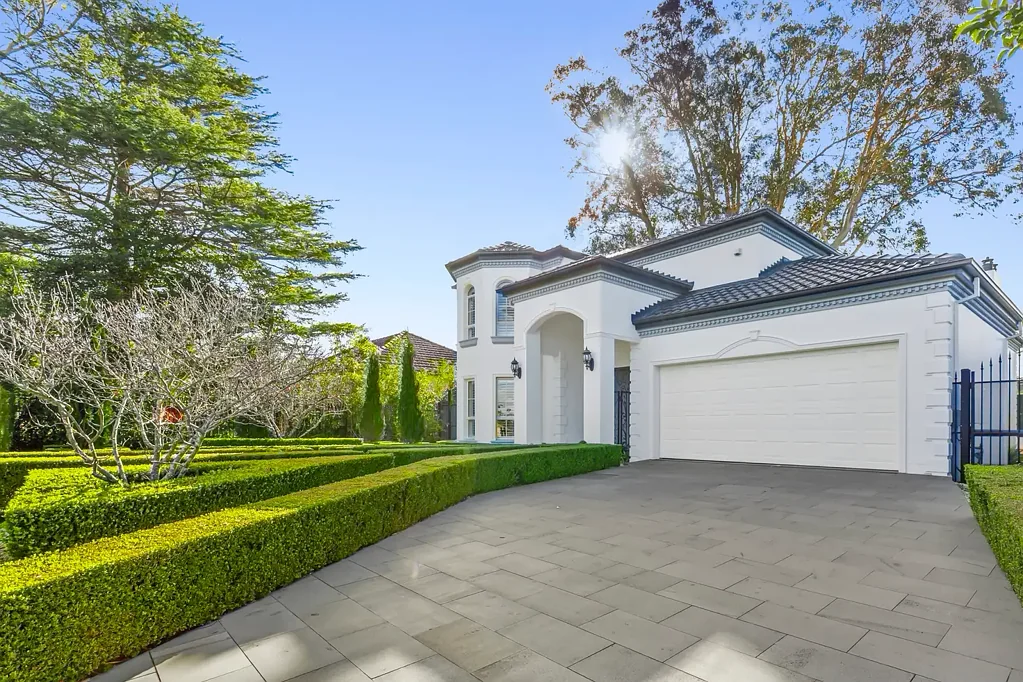 Turramurra 4 Bedroom Grand French Provincial Residence in a Premier Location