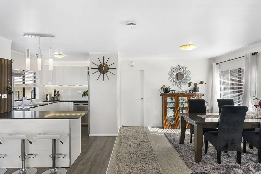 Red Beach 4部屋 Flexible Living + Income/Guest Potential