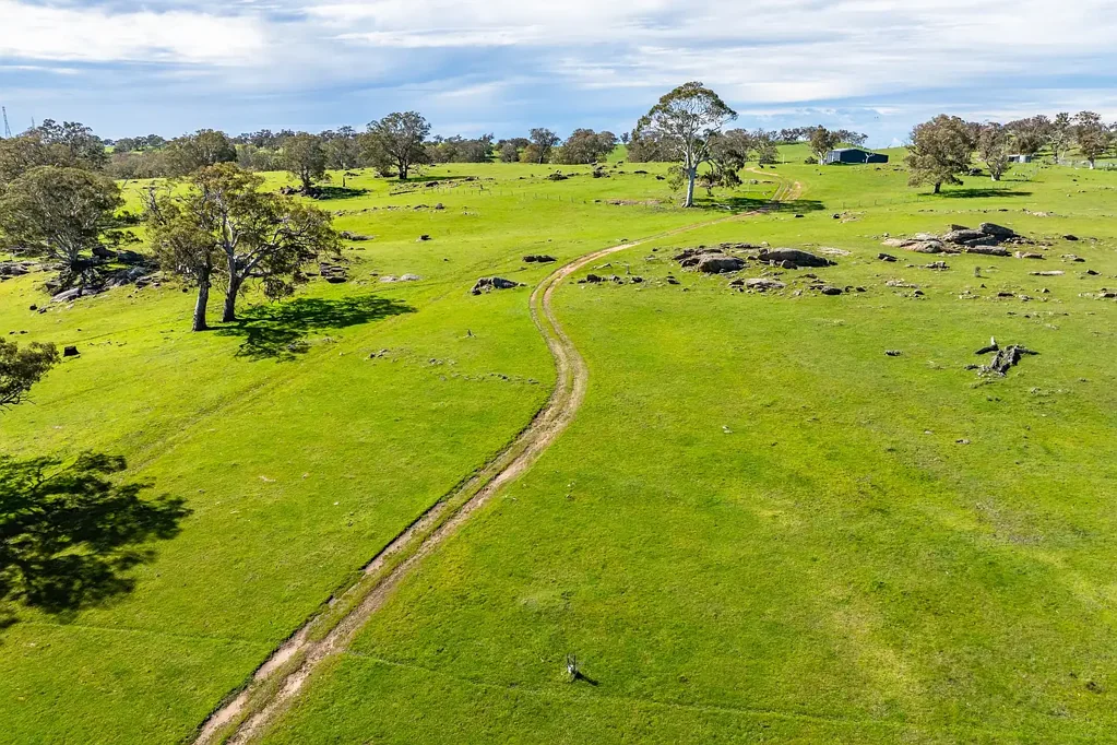 Tungkillo  Switch off with 97 rural acres and turn on to an off-grid lifestyle…