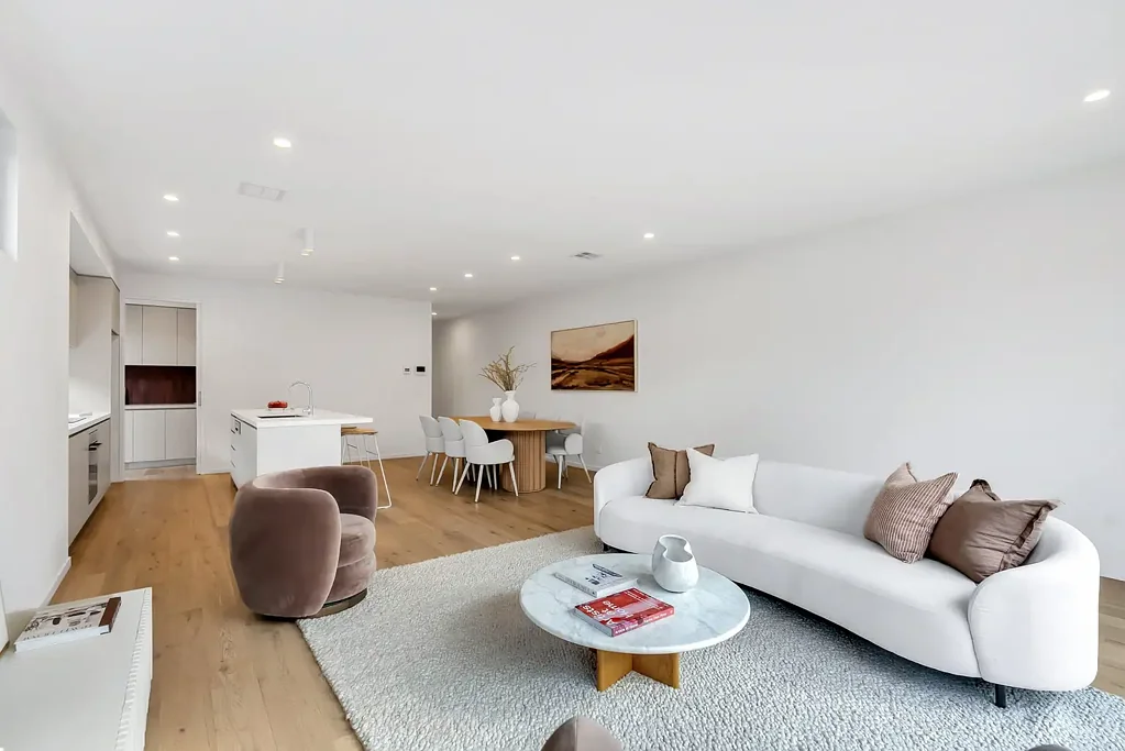 Cheltenham 4房 一流家庭住宅，海滨地段，学区房 First Class Family Home, Beachside & in the Zone