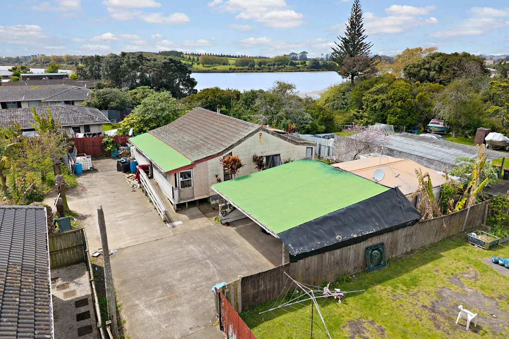 Otahuhu 3कमरा Rare Development Potential, ESTATE Sale!