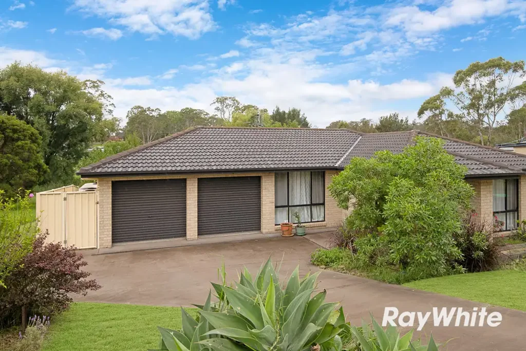 7 Patterson Close, Moruya, NSW 2537
